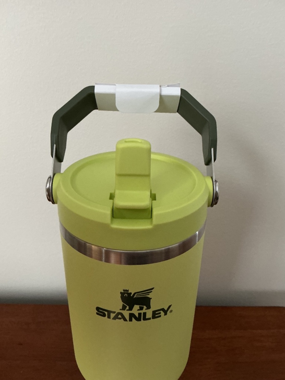 Stanley30 oz tumbler flip straw - Picture 2 of 2